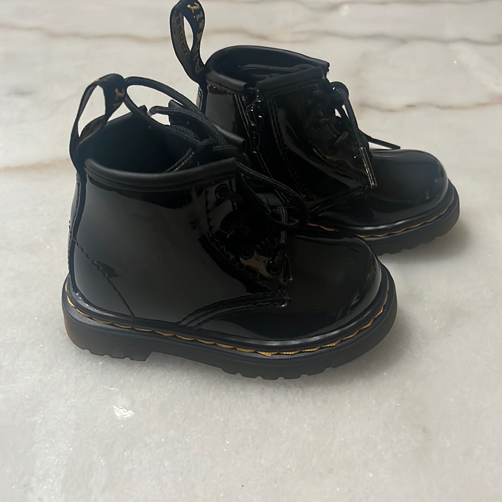 Toddler Dr. Martins Size 5